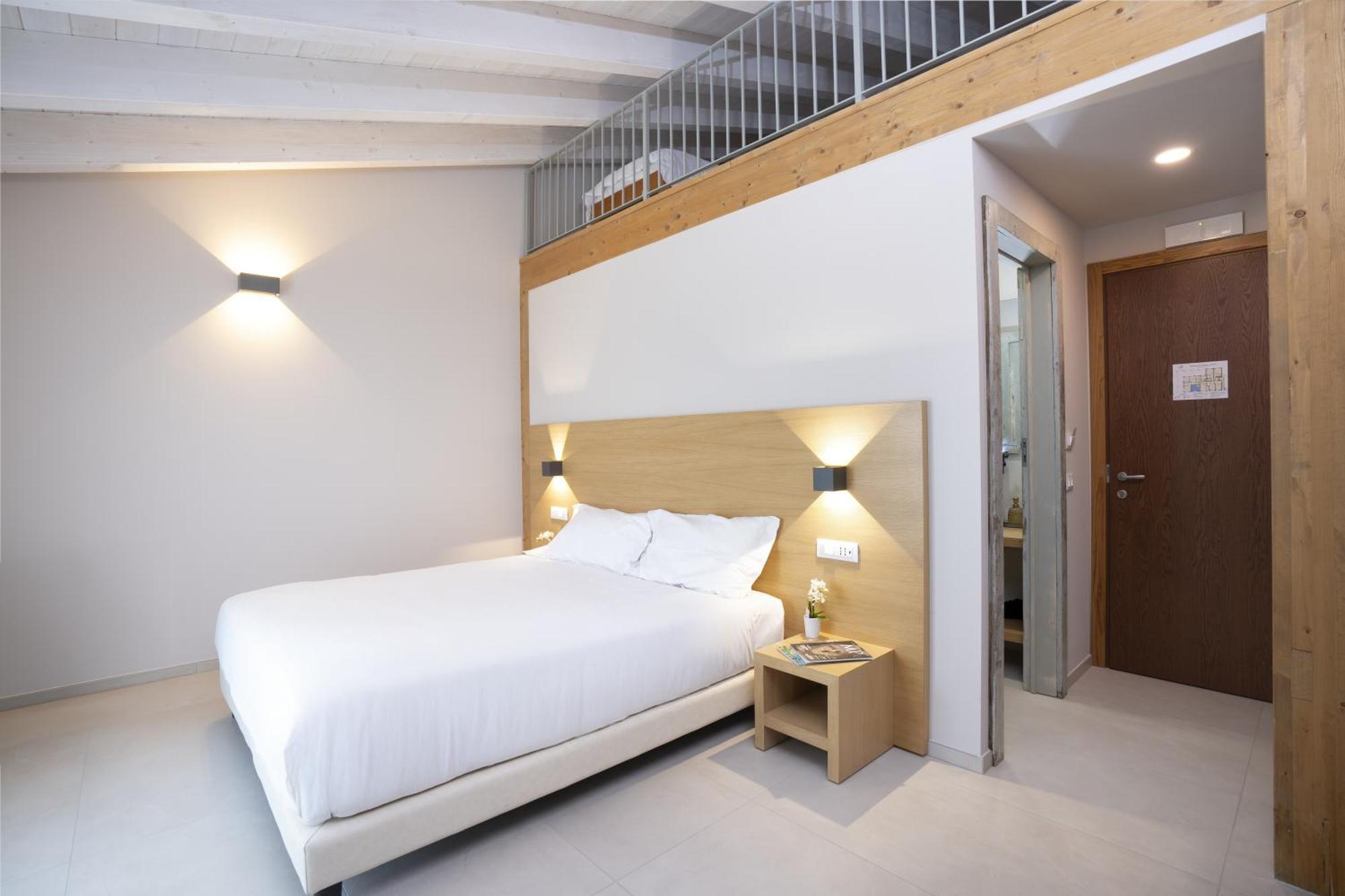 Ros'E Mari Green Home Hotel 오리스타노 외부 사진