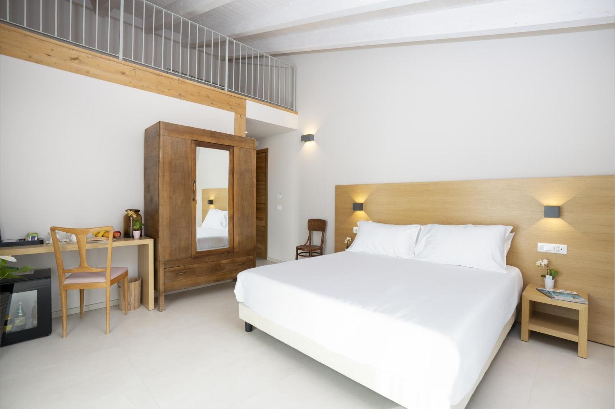 Ros'E Mari Green Home Hotel 오리스타노 외부 사진
